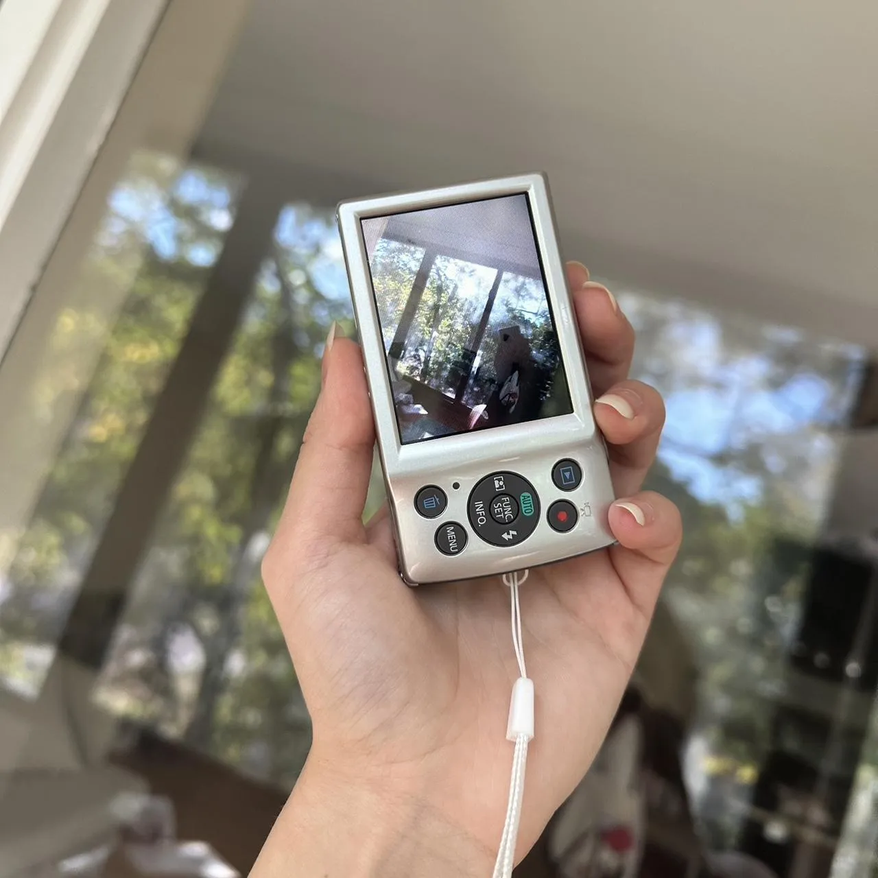 ❤️🫶 Silver Canon Powershot Elph 180 Digital Camera 💖📸