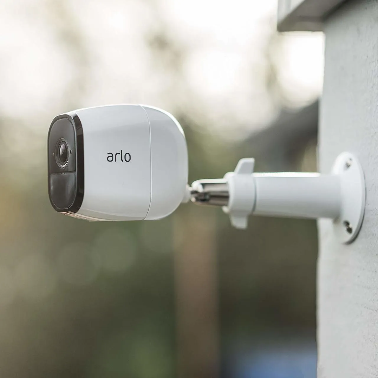 Arlo Pro 2 Smart Security System with 5 Cameras - Certified Refurbished