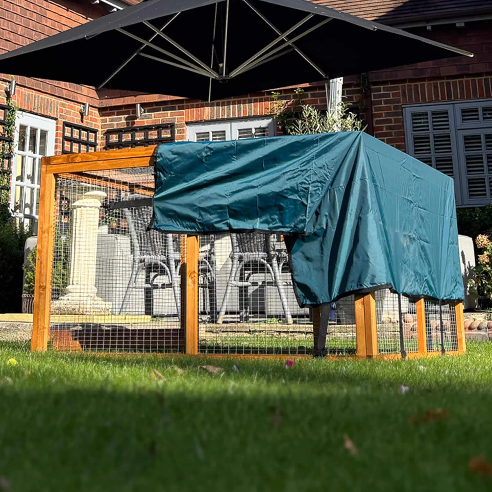 Day Dry Rabbit Run Shade | Available In 3 Sizes | Protect Your Pets From Direct Sun