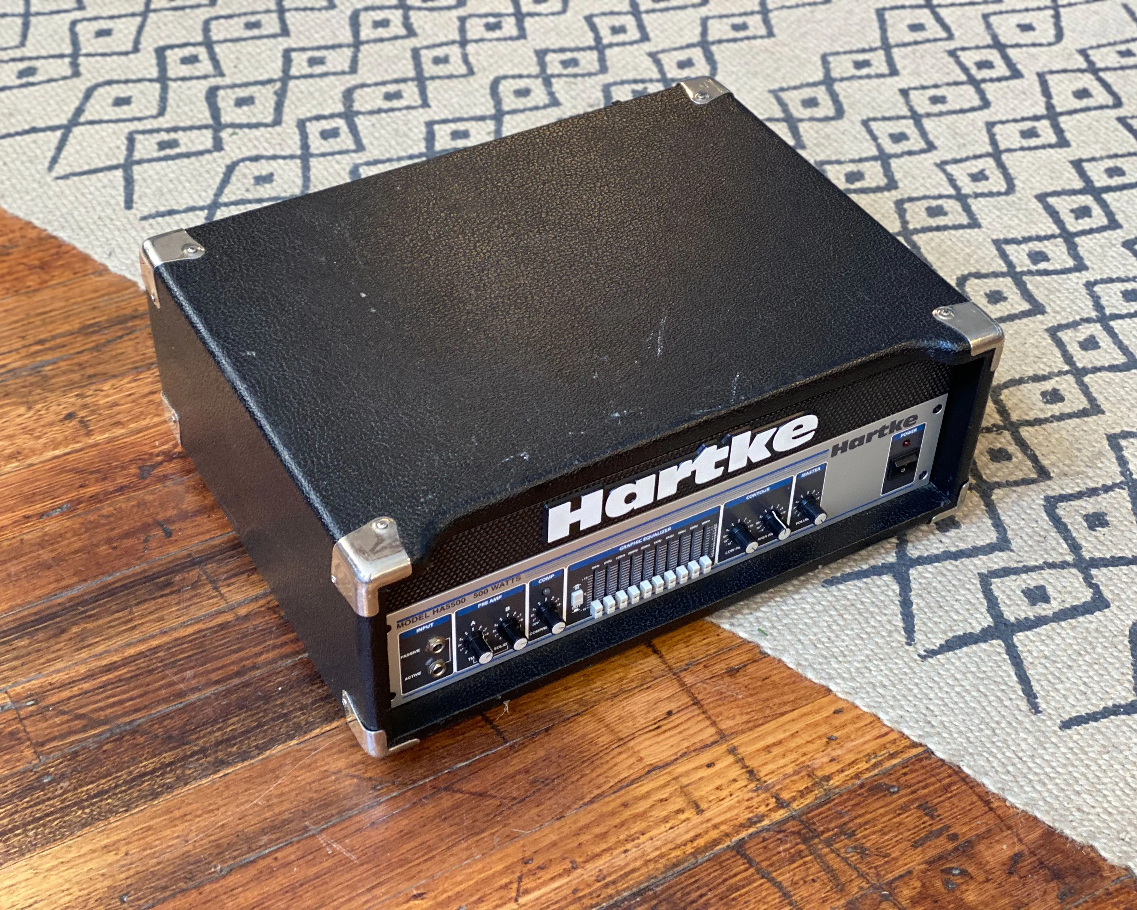 Hartke HA5500 500 Watt Hybrid Bass Amplifier