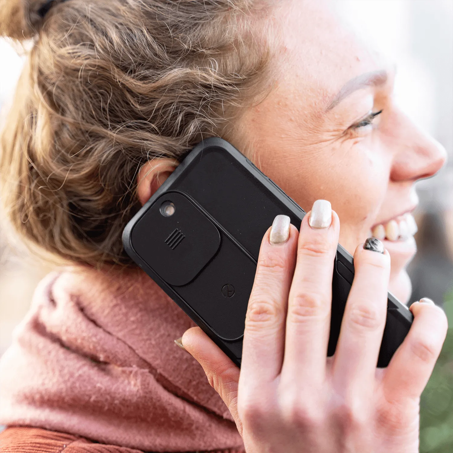 iPhone 14 Pro Privacy Case