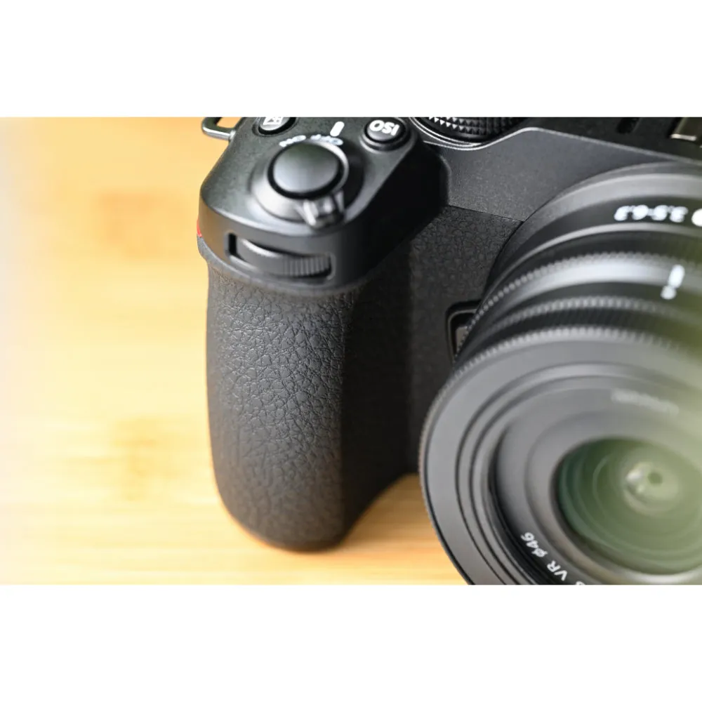 Nikon Z 30 with NIKKOR 16-50mm VR Lens Kit