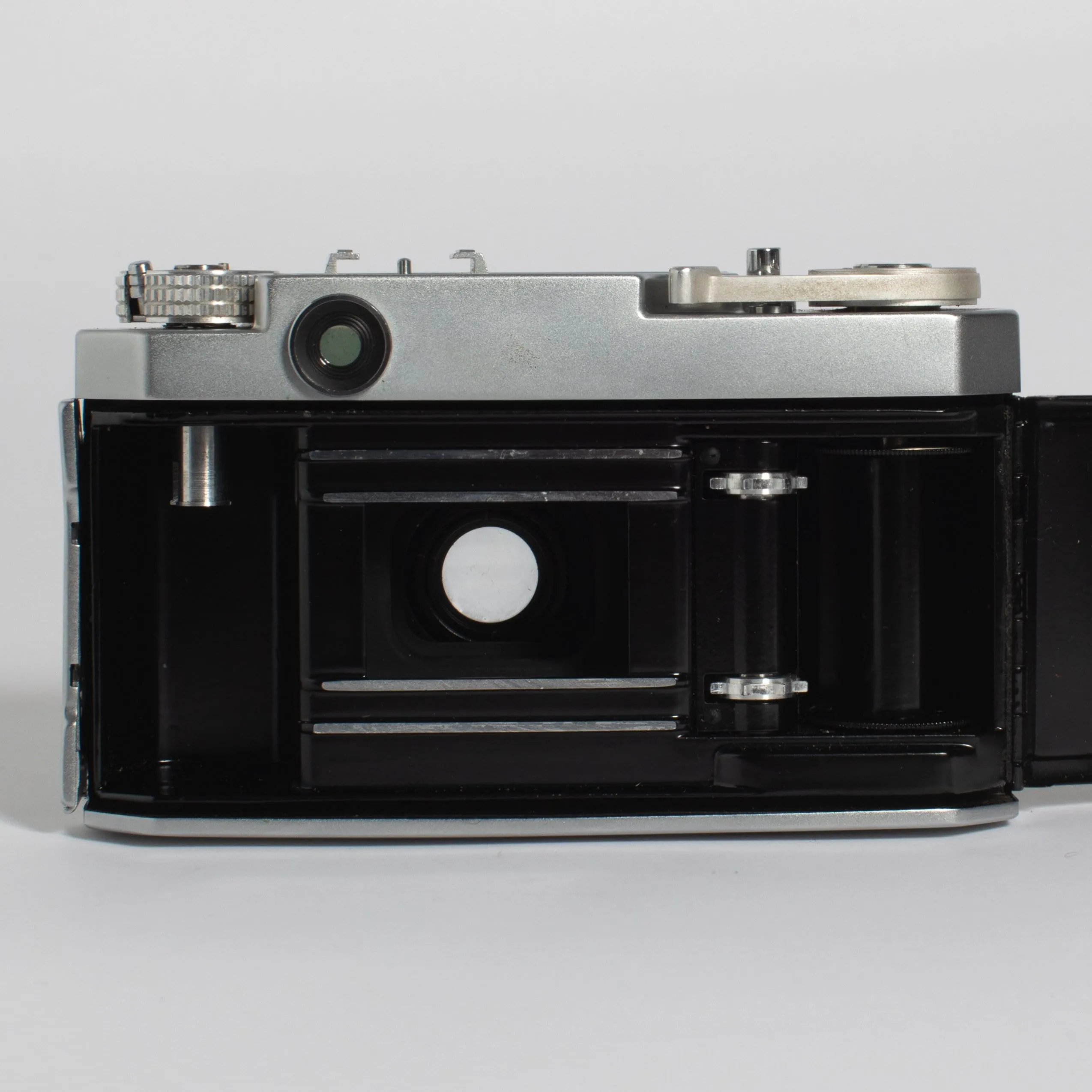 Petri Color Corrected Super with f/2.8 45mm Lens