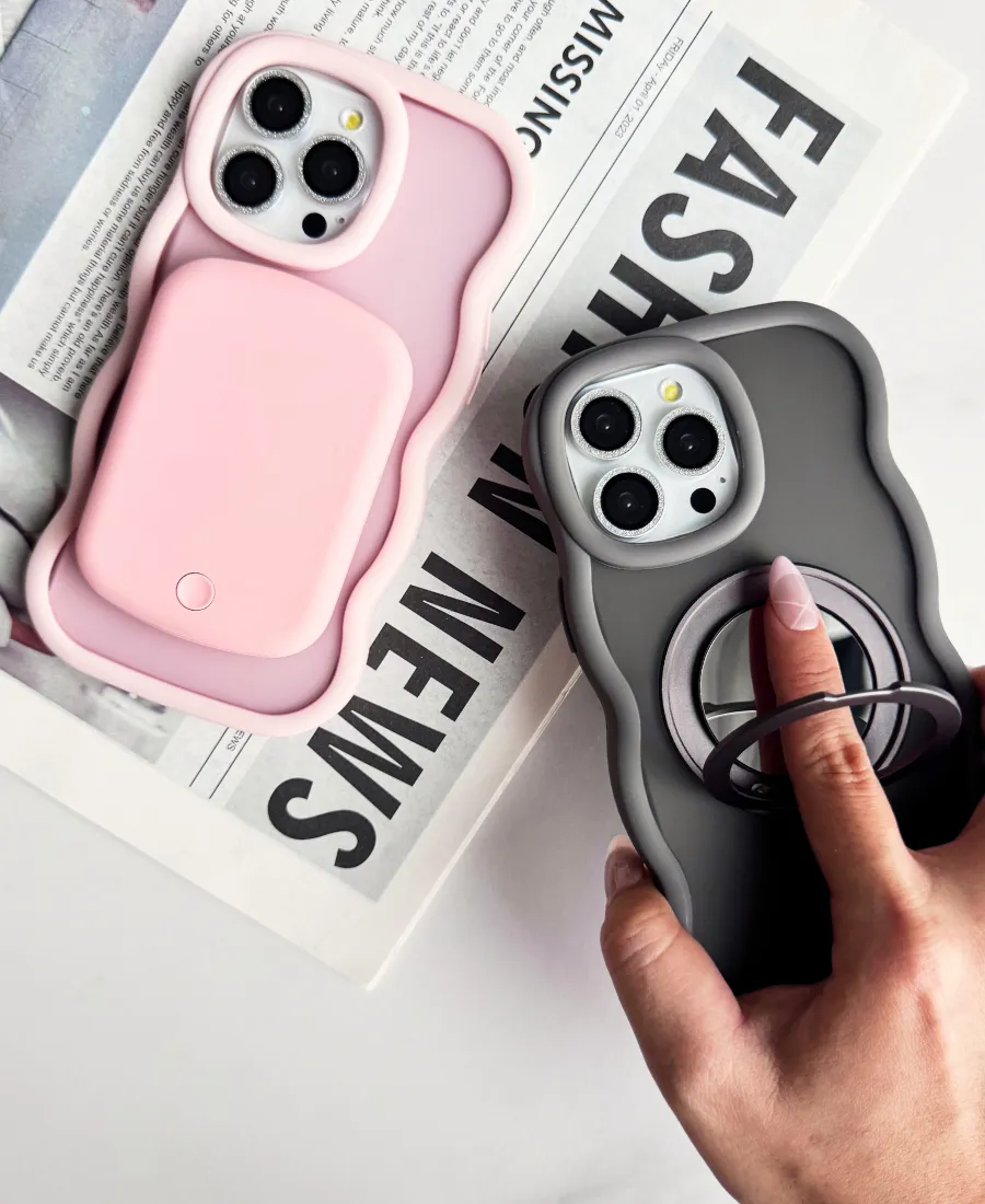 Pink Wavy Mirror MagSafe Phone Case