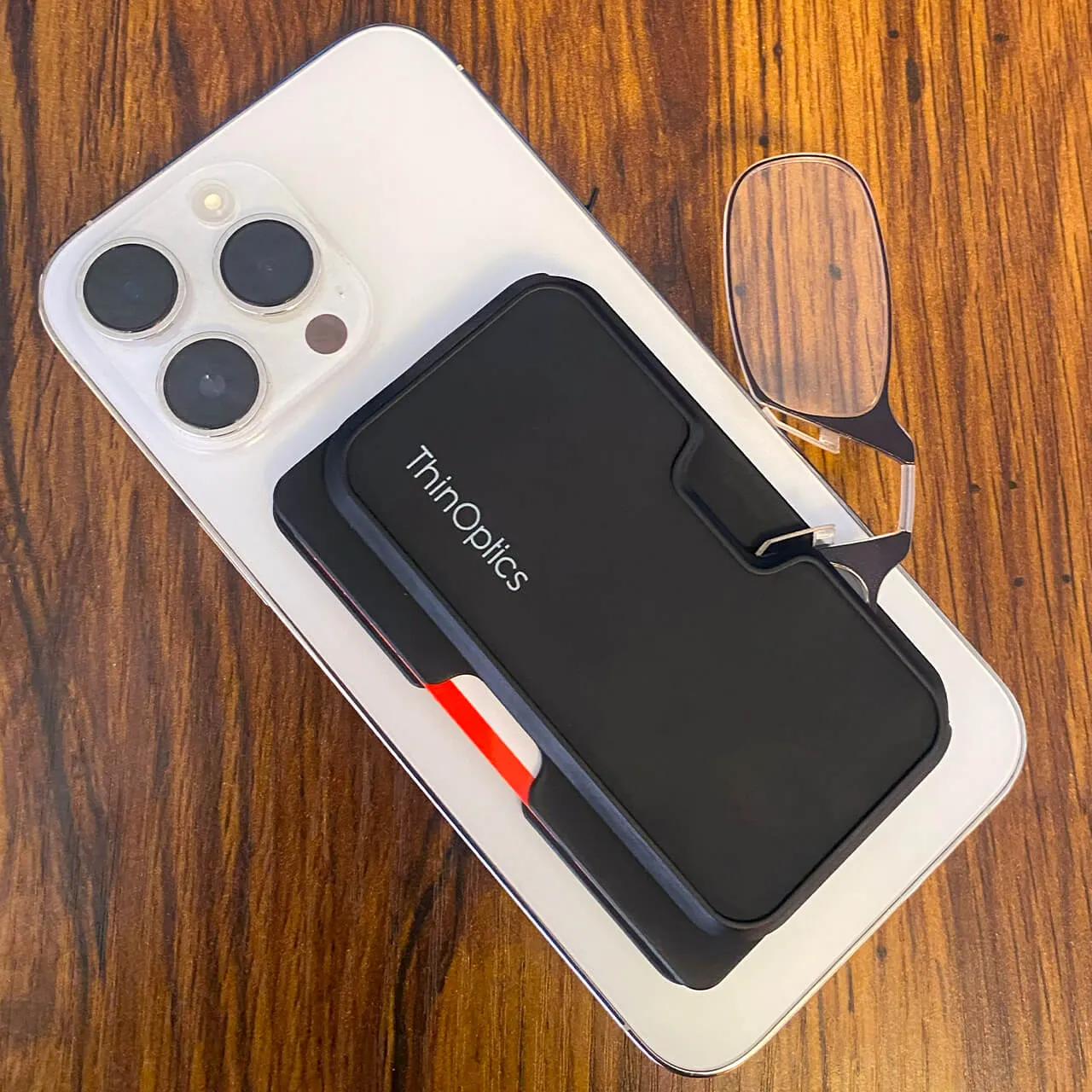 Readers   Black MagSafe® Universal Pod Wallet