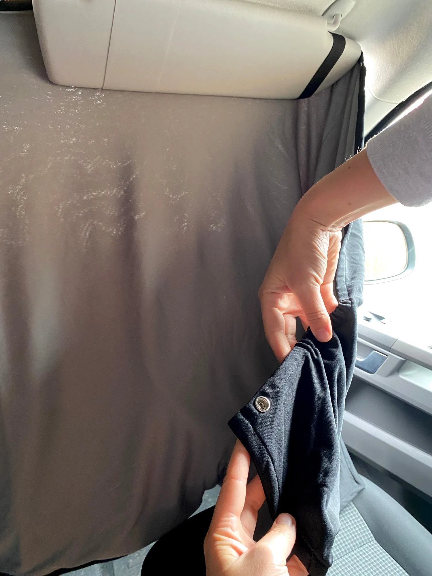 VW Multivan & Caravelle - Cab Curtain - 3 Windows 1pc